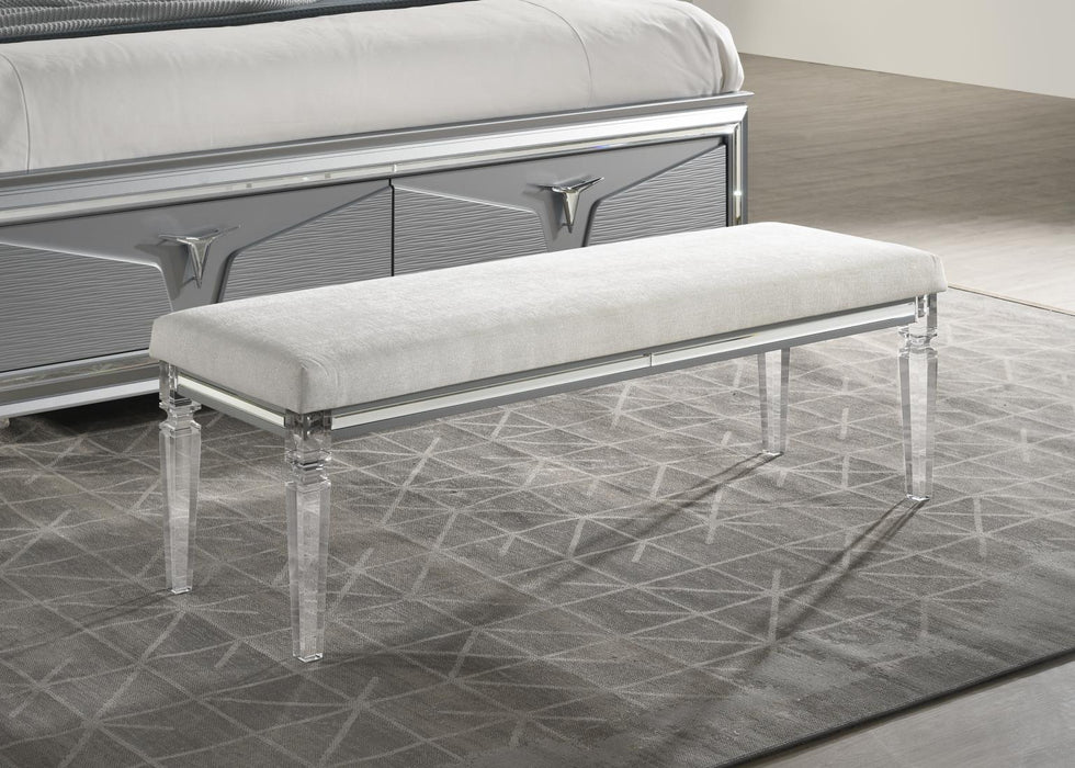 B024 Olive Silver Bench