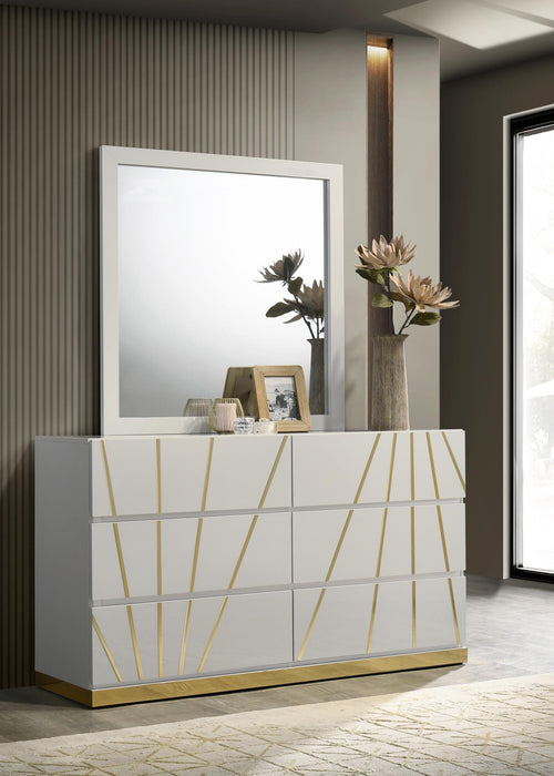 King Bed - Dresser - Mirror