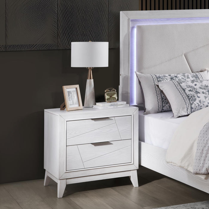 Queen Bed-Dresser-Mirror