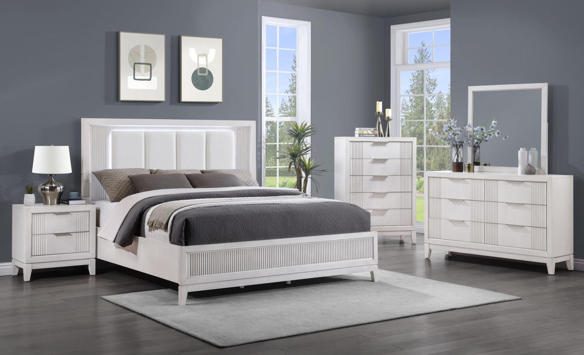 B252 Bed-Dresser-Mirror