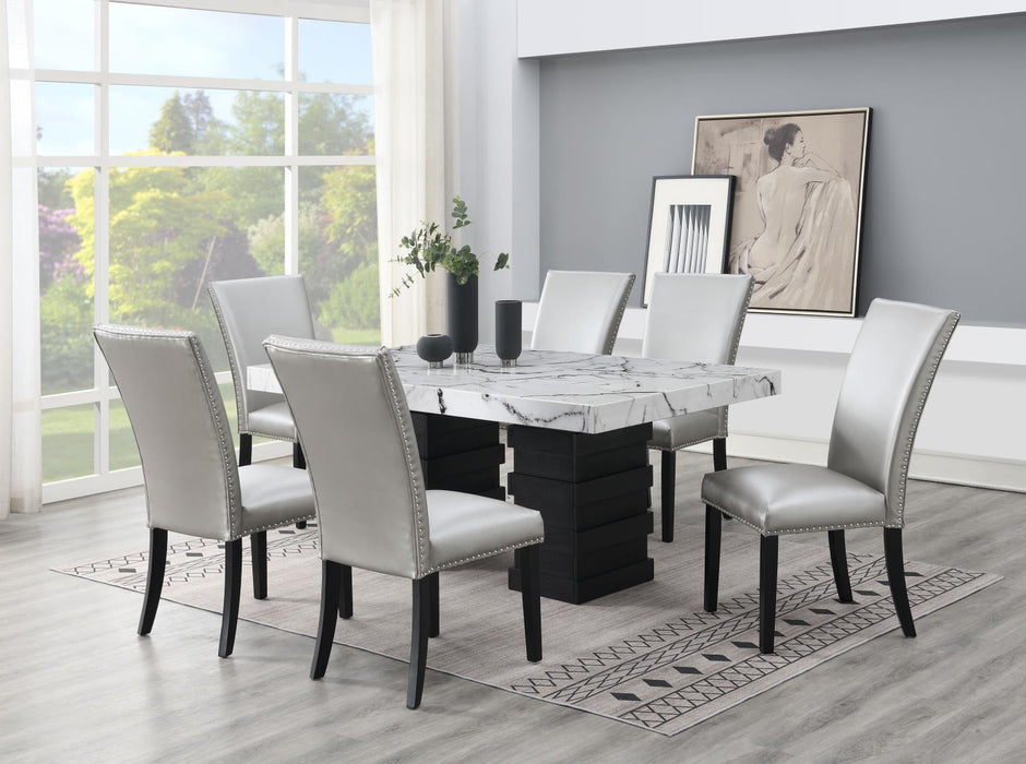 D139 Dining Table With 4 Leather Chairs